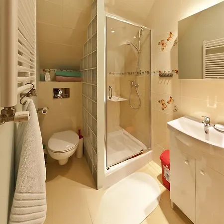 Trzy Kultury Zloty Widok * 斯克拉斯卡波伦巴